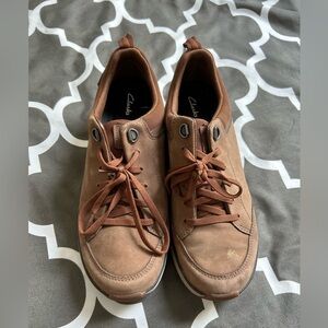 Clark’s Brown Sneakers 8.5